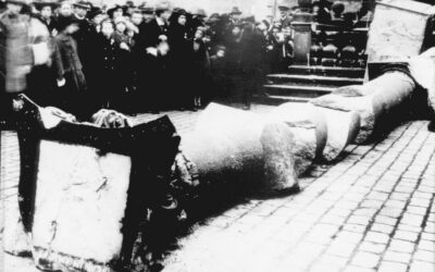 ROK 102 od vzniku republiky. Rozděleni sloupem aneb stoleté hledání národní identity vymýcením ďáblů