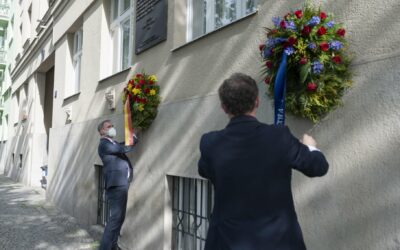 Vlastenec dvou vlastí. Opuštěn oběma. Každoroční vzpomínka na odvlečení představitelů ruského exilu do gulagu.